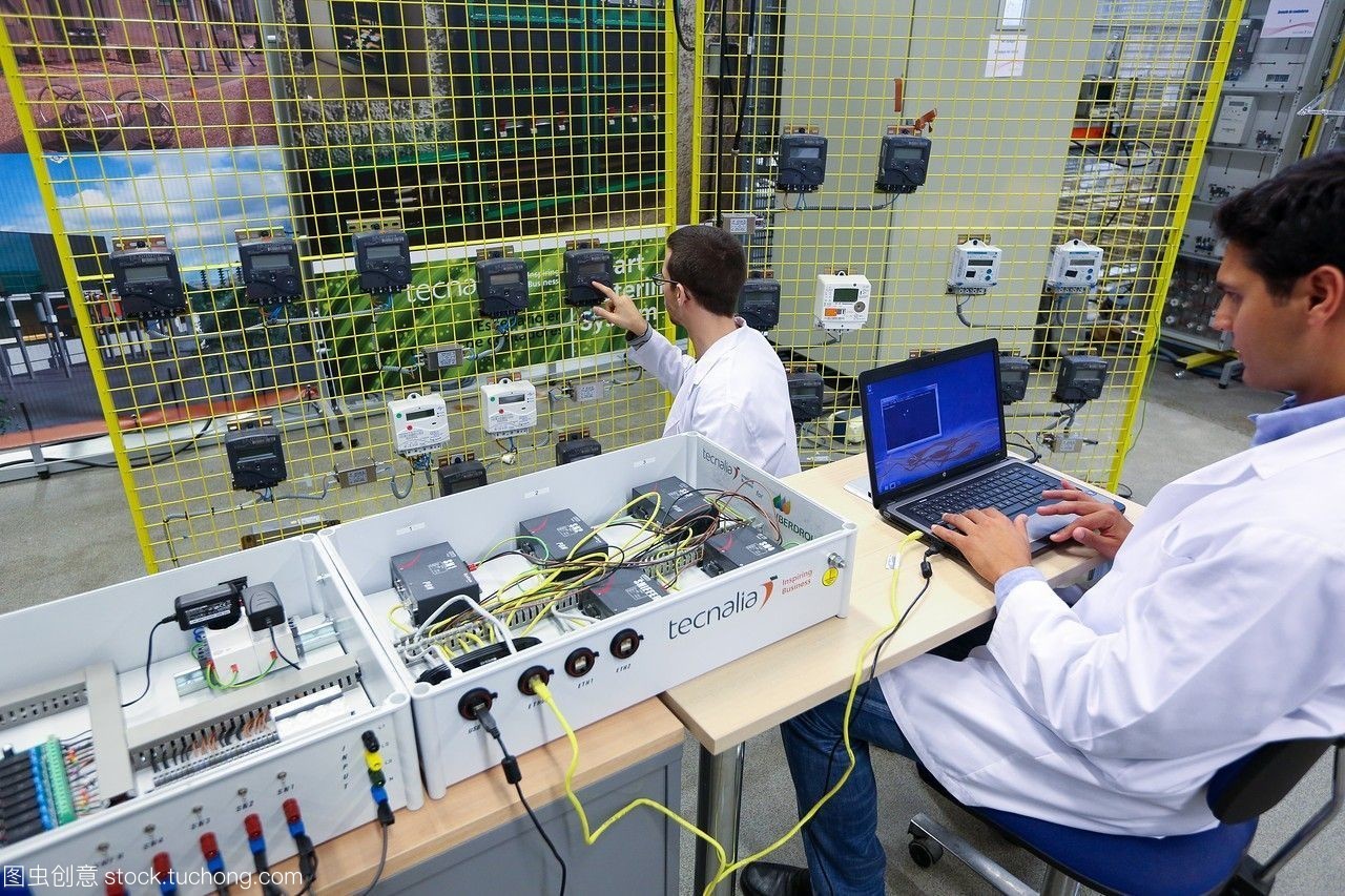 研究人員。電器柜性能計數(shù)器。低壓微網(wǎng)絡(luò)。用于智能電網(wǎng)和智能電表的測試和證書服務(wù)。電力電子設(shè)備認證。技術(shù)服務(wù)行業(yè)。tecnaliaresearch&innovationbizkaiabasquecountry,西班牙。